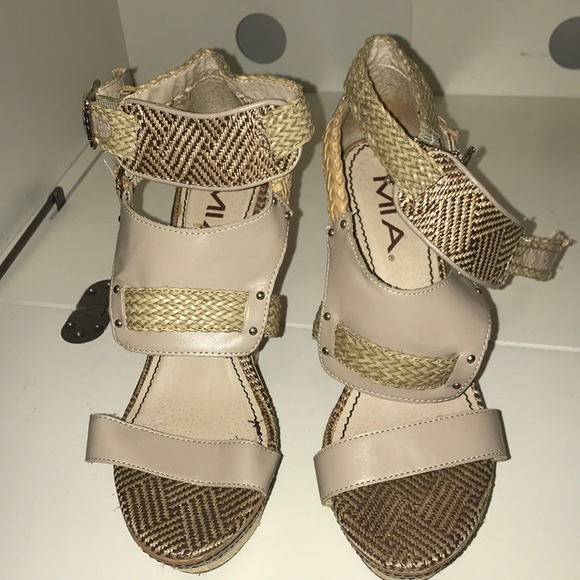 Wedges - Picture 2 of 7